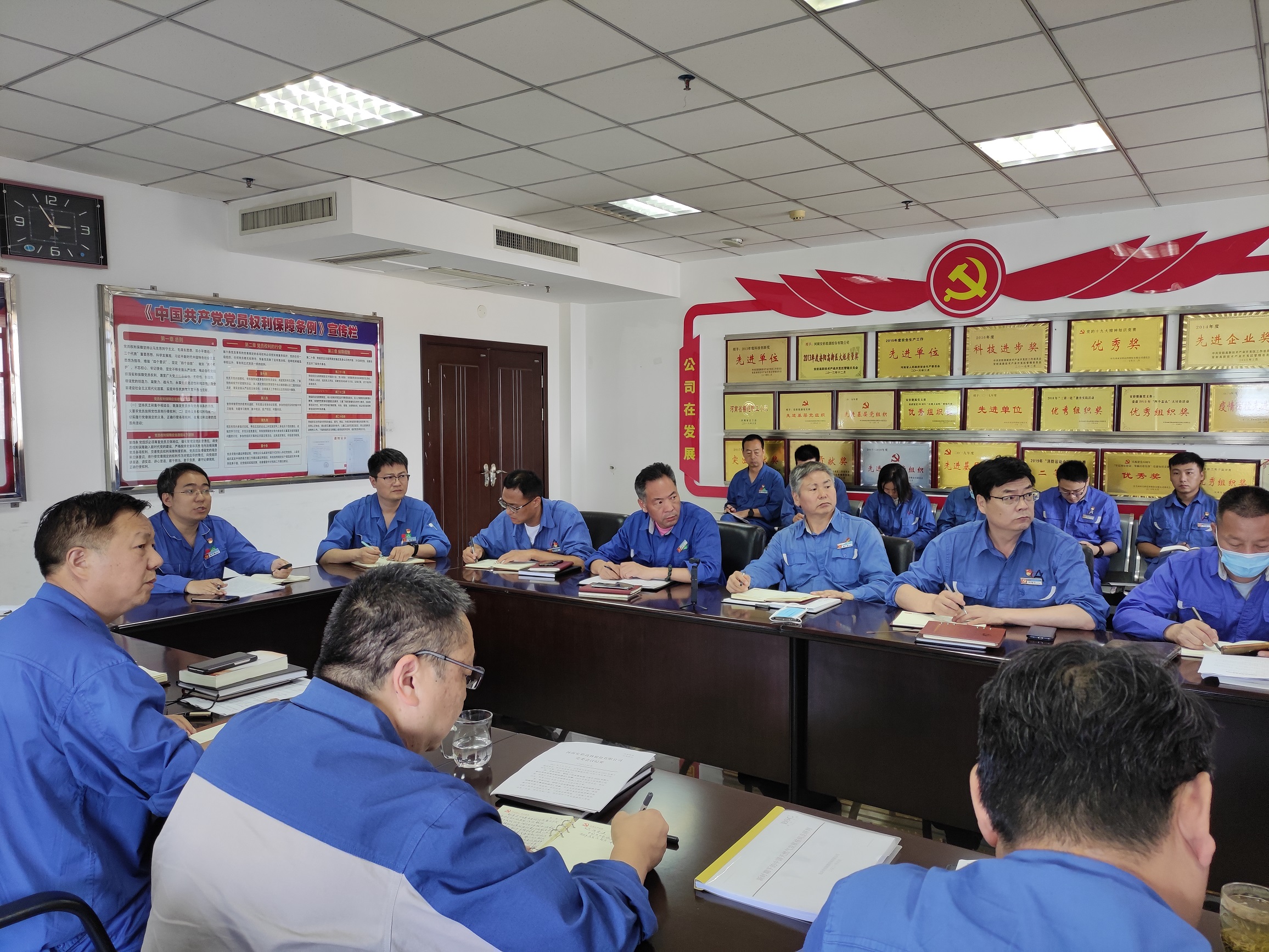 專(zhuān)題黨課︱中國(guó)共產(chǎn)黨的偉大人格力量