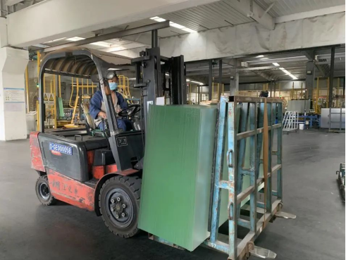 同心戰“疫”，守護月圓——安彩高科打響疫情防控和安全生產“雙線戰疫”